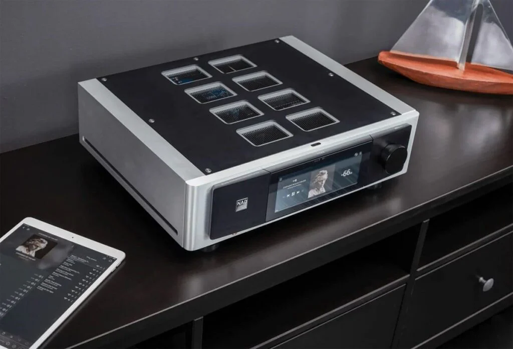 Усилитель NAD M33