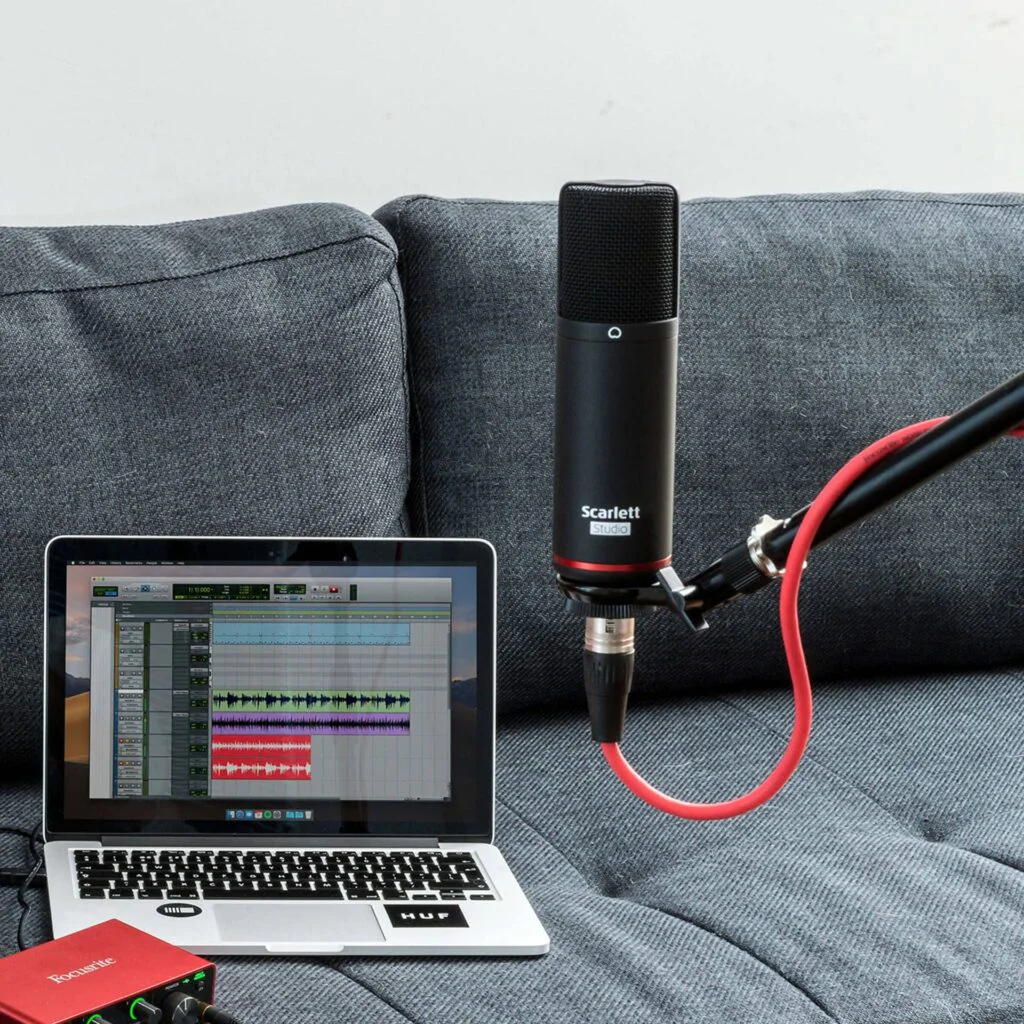 Конденсаторный микрофон Focusrite Scarlett CM25 MkIII