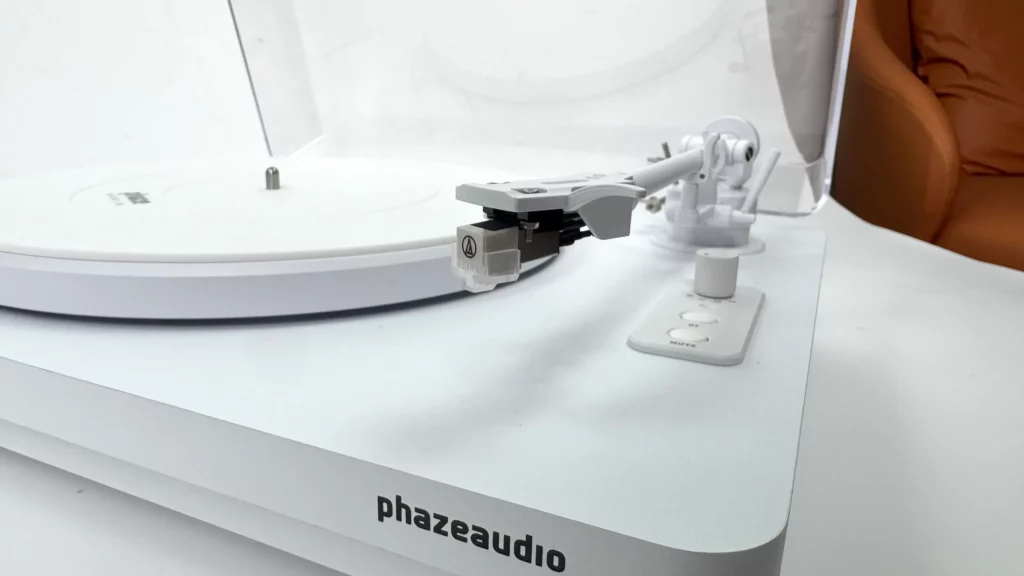 Проигрыватель винила Phaze Audio Diana MK2 Siberian White