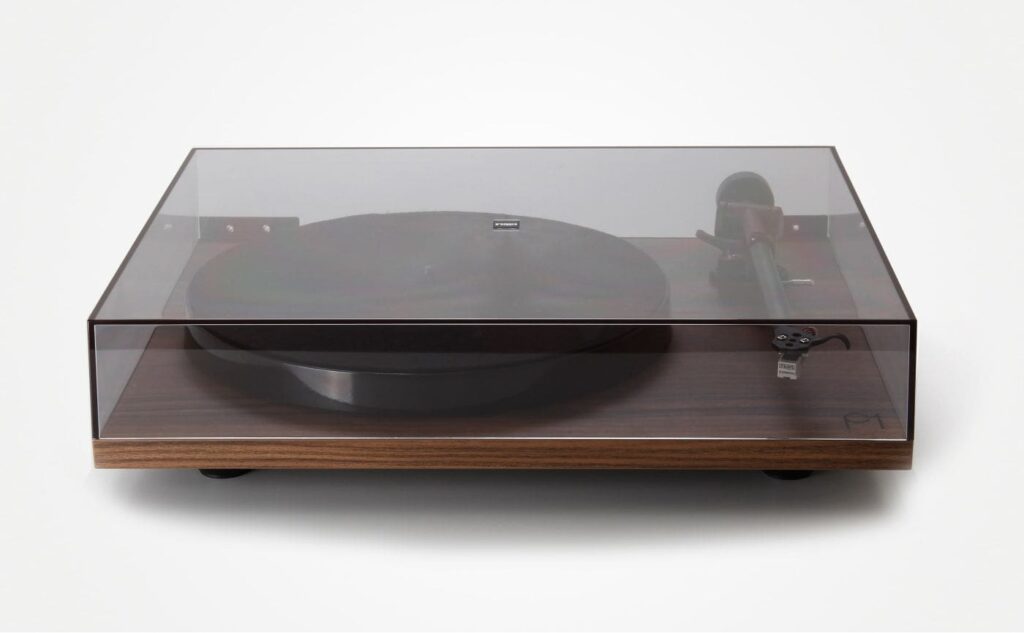 Проигрыватель виниловых пластинок Rega Planar 1 Walnut