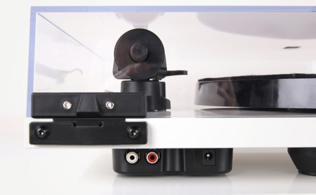 Проигрыватель винила Rega Planar 1 Plus Matt White