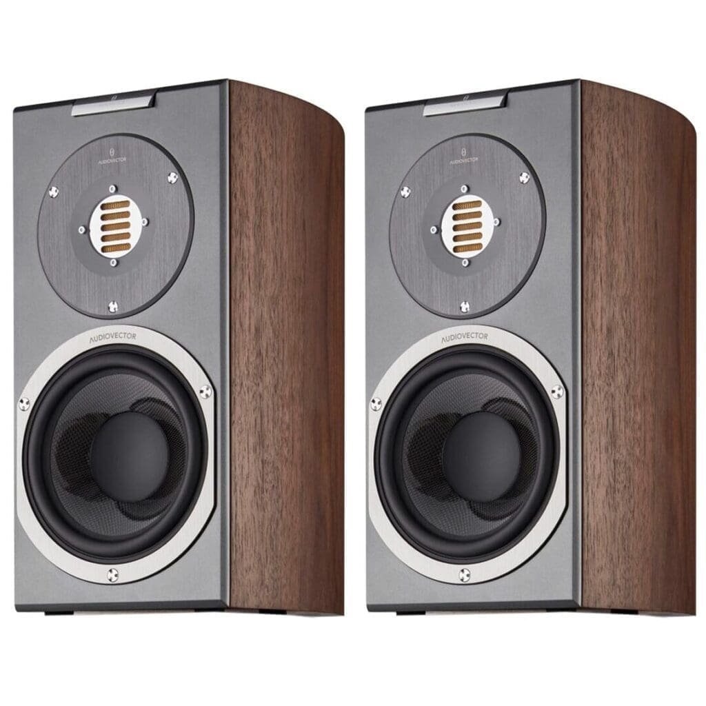 Полочная акустика Audiovector R 1 Avantgarde Italian Walnut