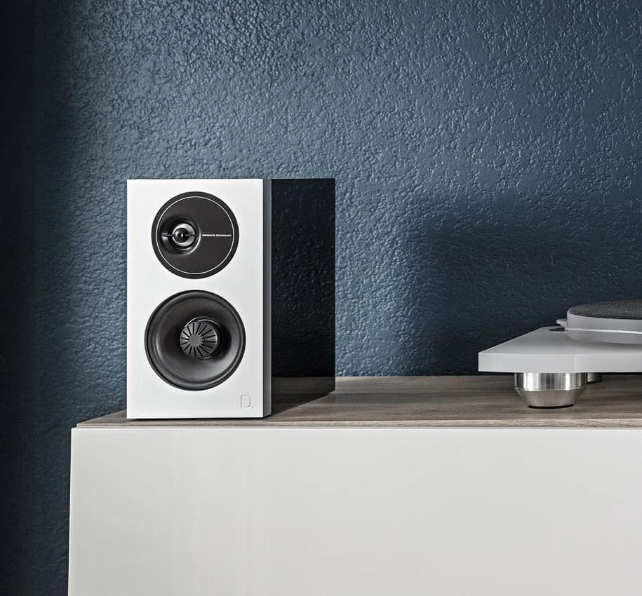 Полочная акустика Definitive Technology DEMAND D7 black