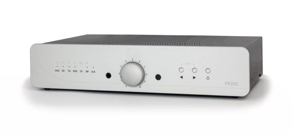 Предварительный усилитель Atoll PR 200 Signature