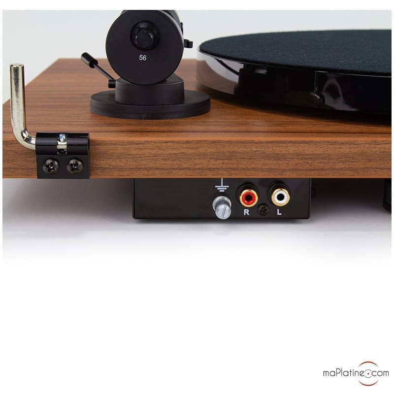 Виниловый проигрыватель Pro-Ject E1 Phono High Gloss Black OM5e