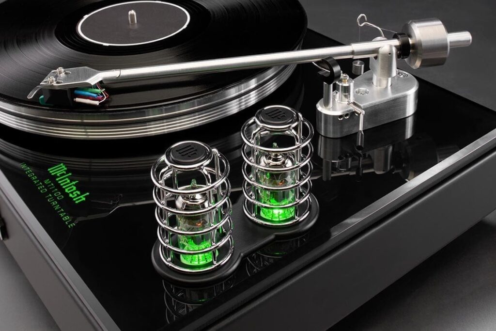 Проигрыватель винила McIntosh MTI100
