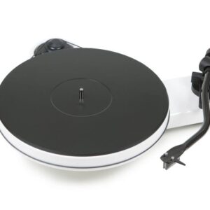 Проигрыватель виниловых пластинок Pro-Ject RPM 3 Carbon White (2M Silver)