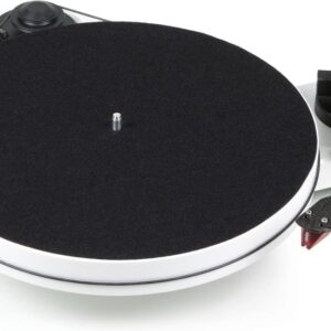 Проигрыватель виниловых пластинок Pro-Ject RPM 1 Carbon White (без картриджа)