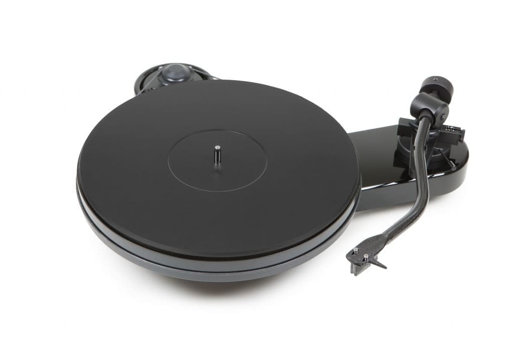 Проигрыватель виниловых пластинок Pro-Ject RPM 3 Carbon Black (2M Silver)