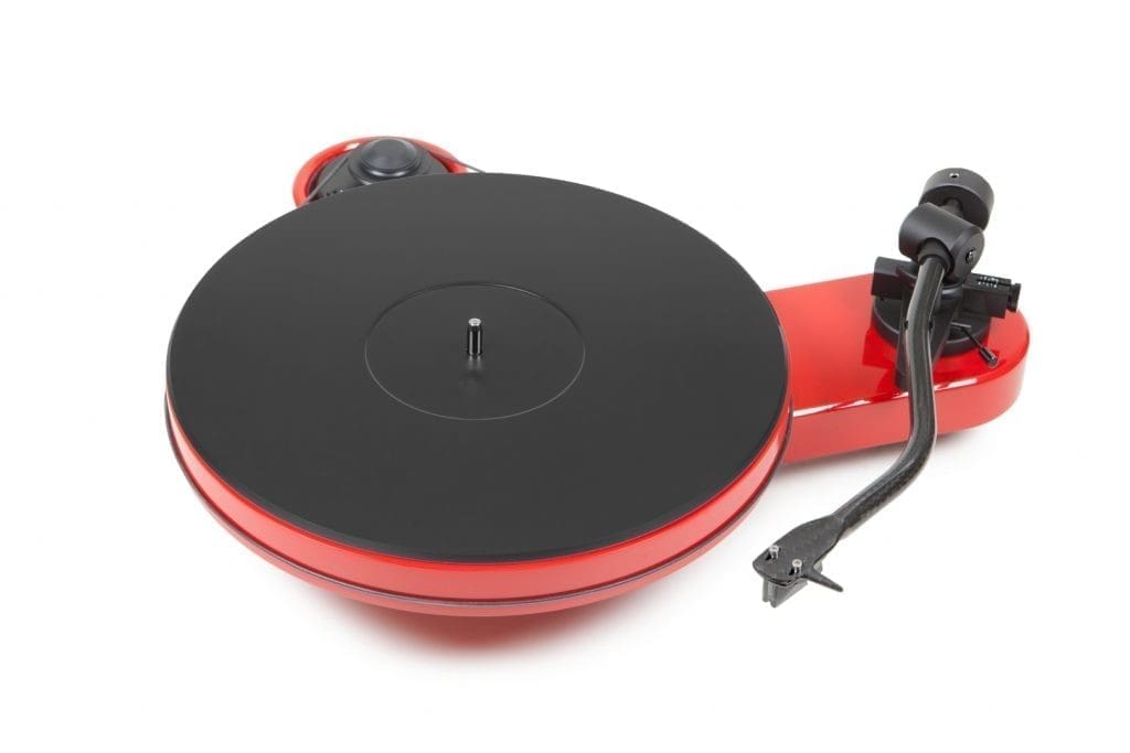 Проигрыватель виниловых пластинок Pro-Ject RPM 3 Carbon Red (2M Silver)