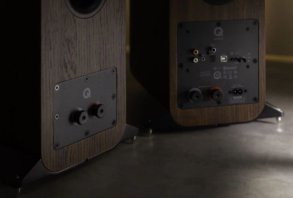 Активная акустика Q Acoustics M40 Walnut