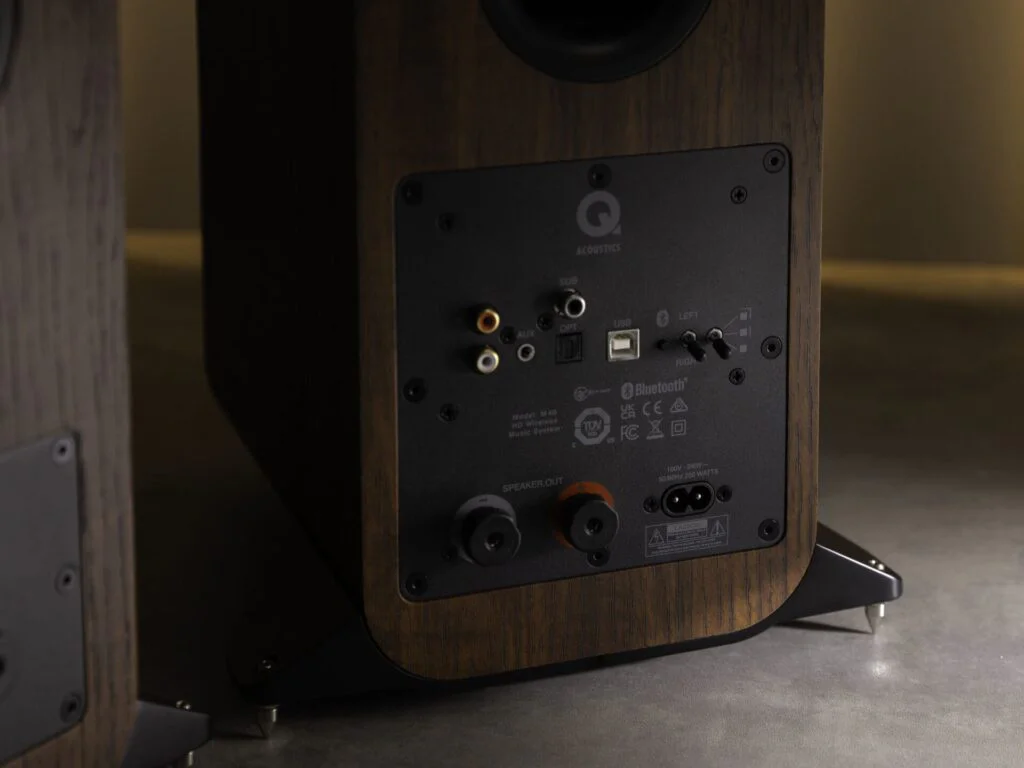 Активная акустика Q Acoustics M40 Walnut