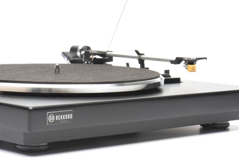Проигрыватель винила REKKORD Audio F300 Silver (OM10)