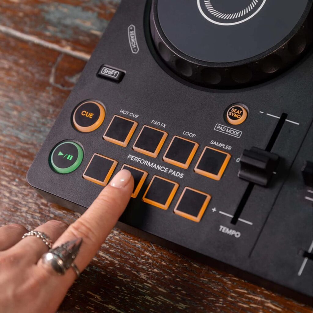 DJ-контроллер AlphaTheta DDJ-FLX2