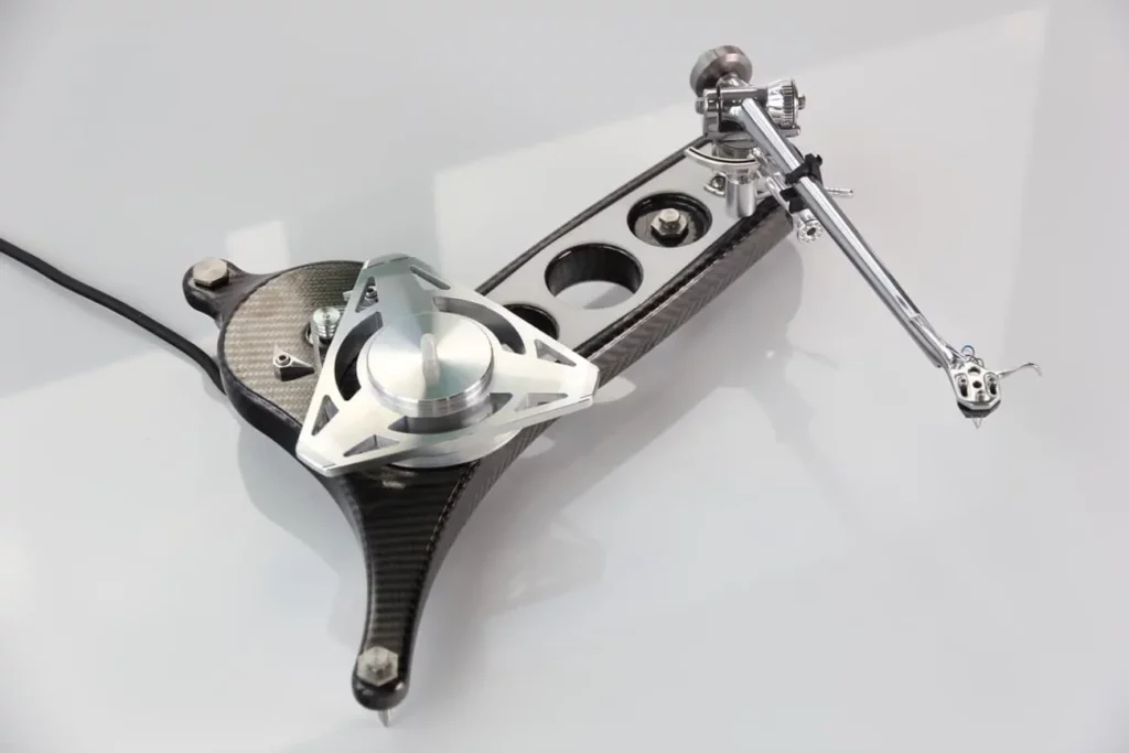 Виниловый проигрыватель Rega Naia Reference Carbon (Aphelion 2)