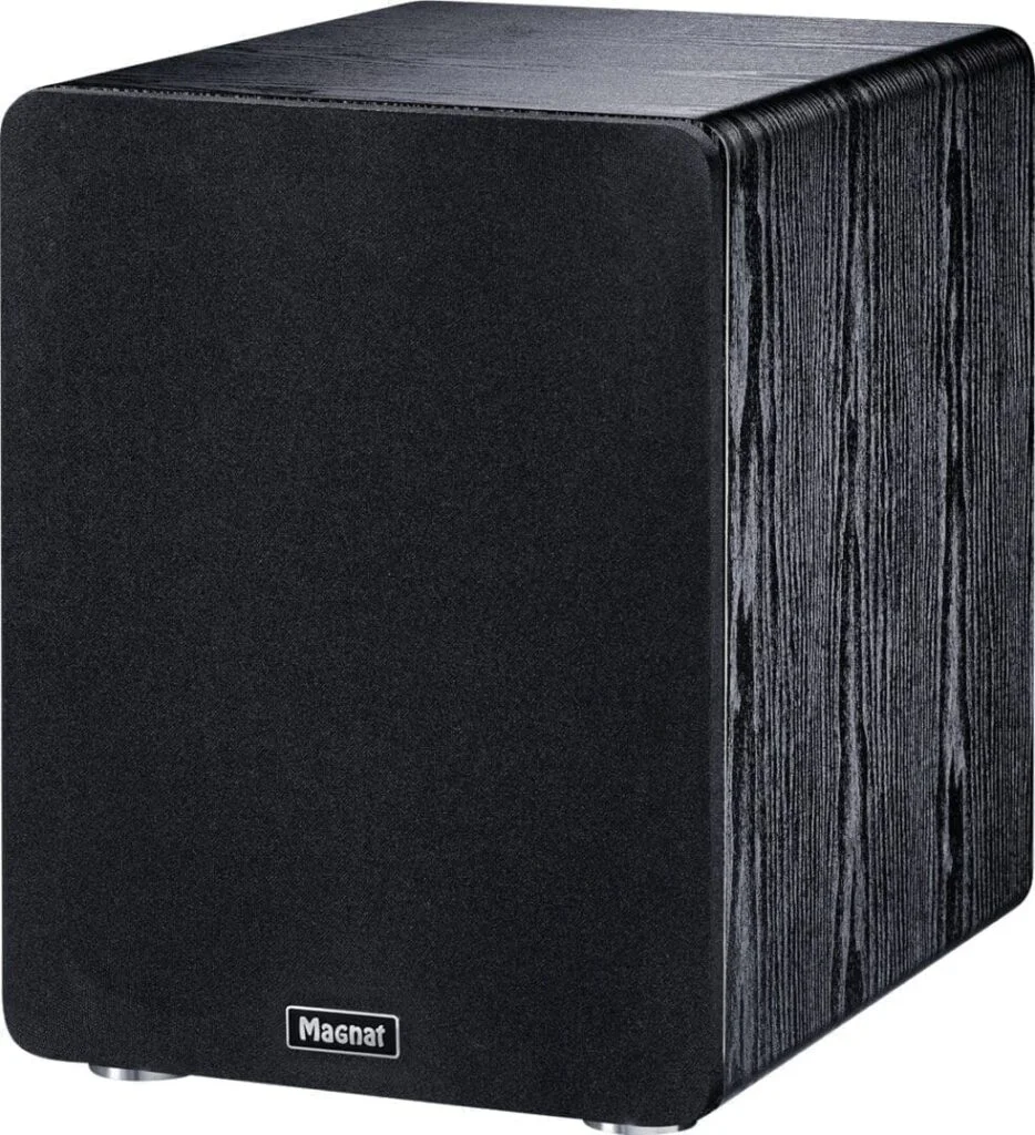 Сабвуфер активный Magnat Alpha RS 8 Black