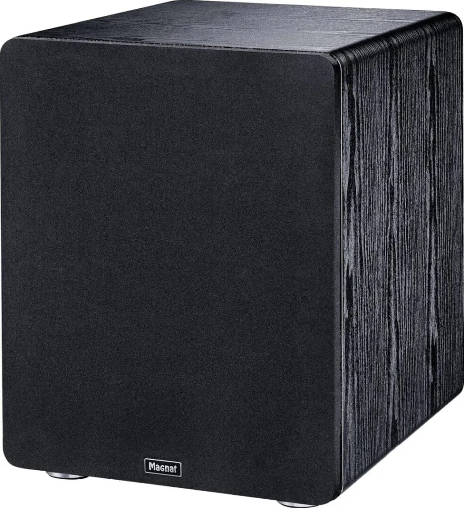 Сабвуфер активный Magnat Alpha RS 12 Black