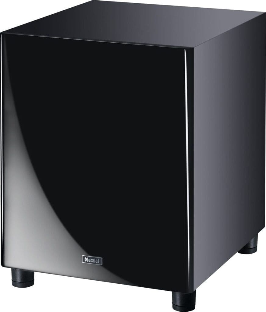 Сабвуфер активный Magnat Signature SUB 730A Piano Black