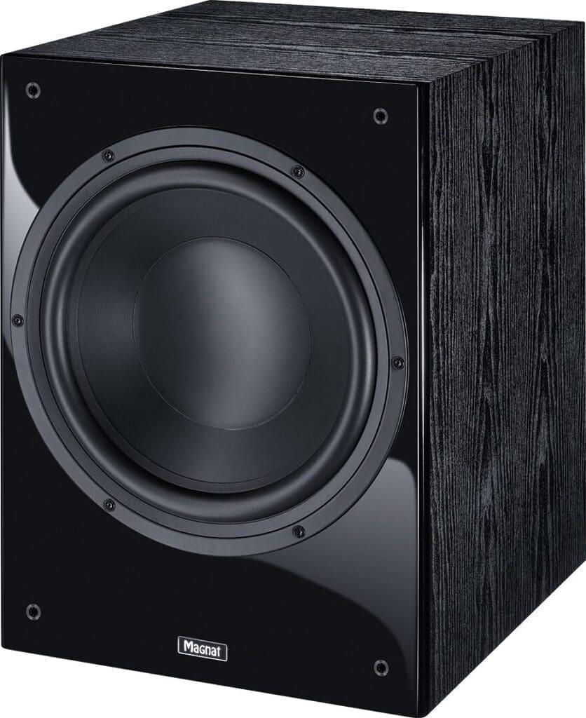Сабвуфер активный Magnat Signature SUB 530A (Front: Piano black / Cabinet: Ash decor black)
