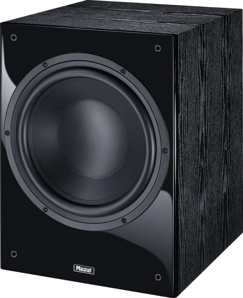 Сабвуфер активный Magnat Signature SUB 530A (Front: Piano black / Cabinet: Ash decor black)