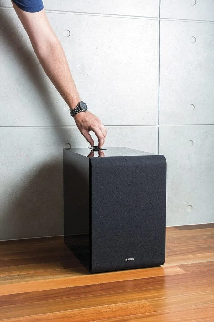 Сабвуфер активный Yamaha MusicCast SUB 100 (NS-NSW100) Black