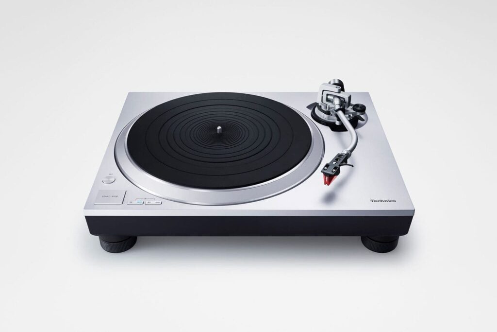 Виниловый проигрыватель Technics SL-1500CEG-K Black