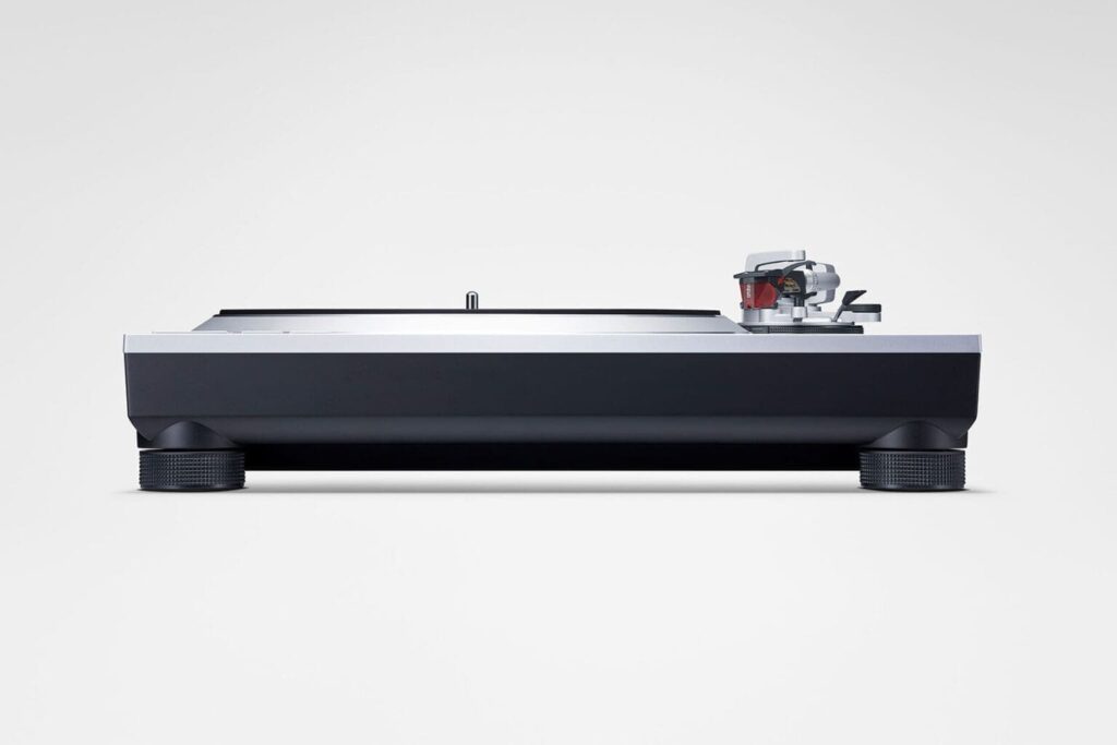 Виниловый проигрыватель Technics SL-1500CEG-K Black