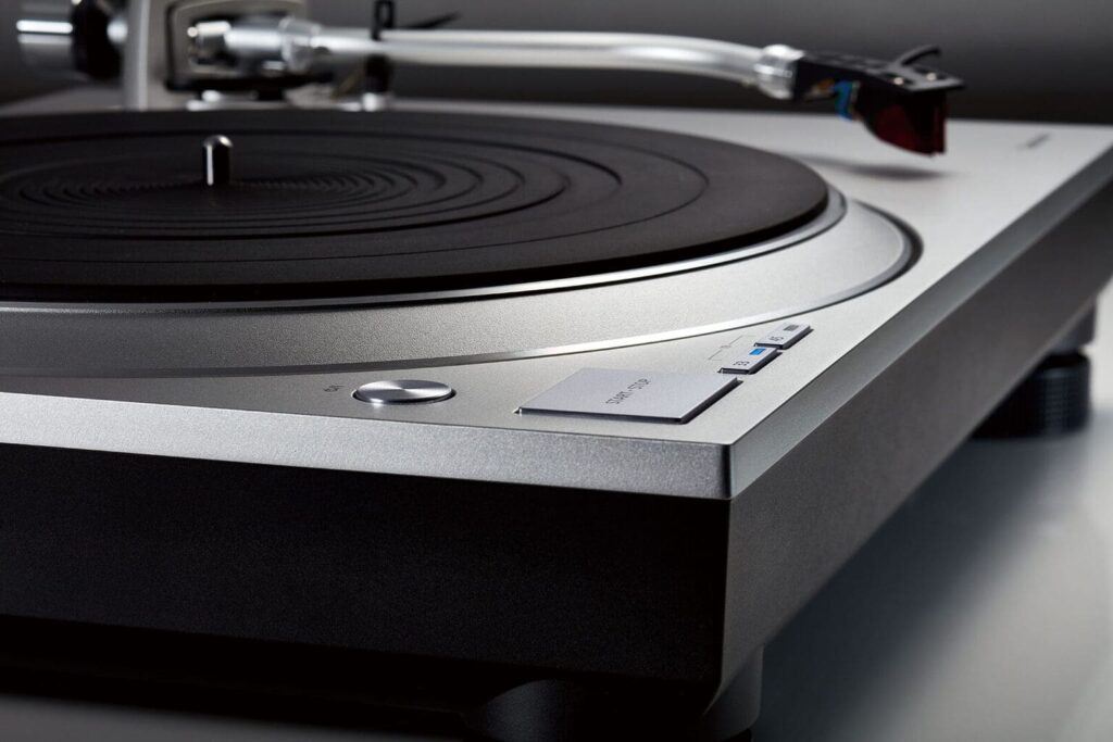 Виниловый проигрыватель Technics SL-1500CEG-K Black