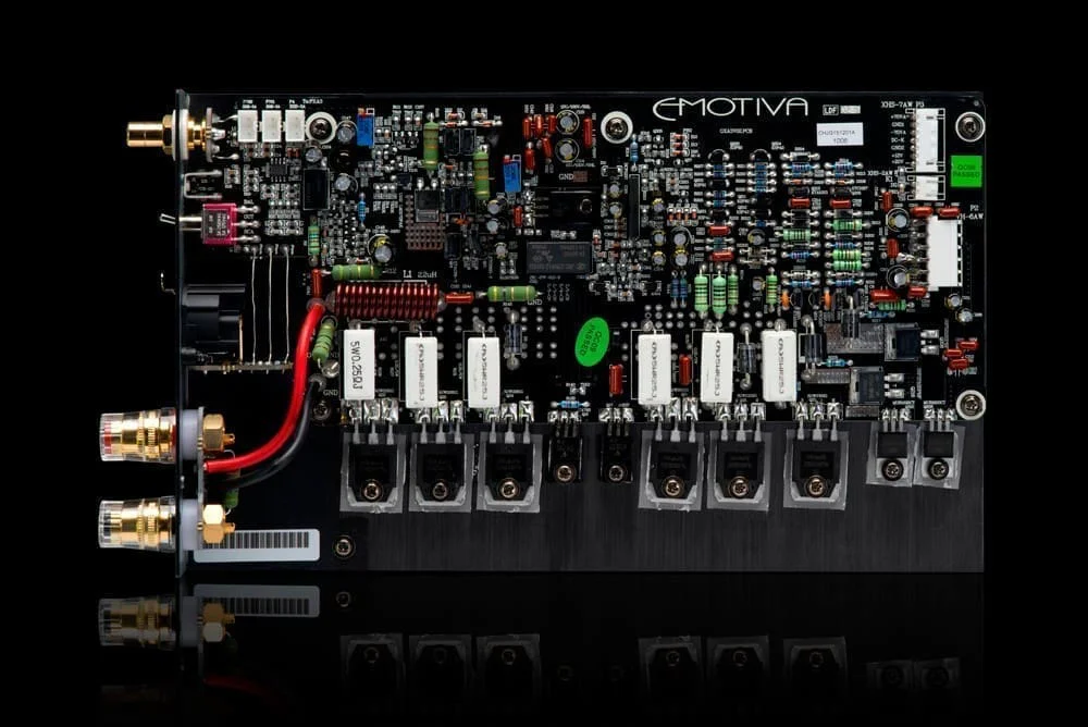 Усилитель мощности Emotiva XPA-11 Gen3