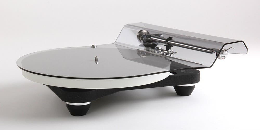 Виниловый проигрыватель Rega Planar 10 (B-3000 + Apheta 3 MC)
