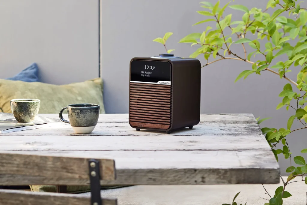 Радиоприемник Ruark Audio R1 Mk4 Deluxe Bluetooth Radio Espresso lacquers