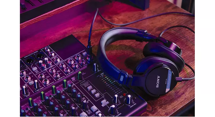 Наушники Sony MDR-M1 Black
