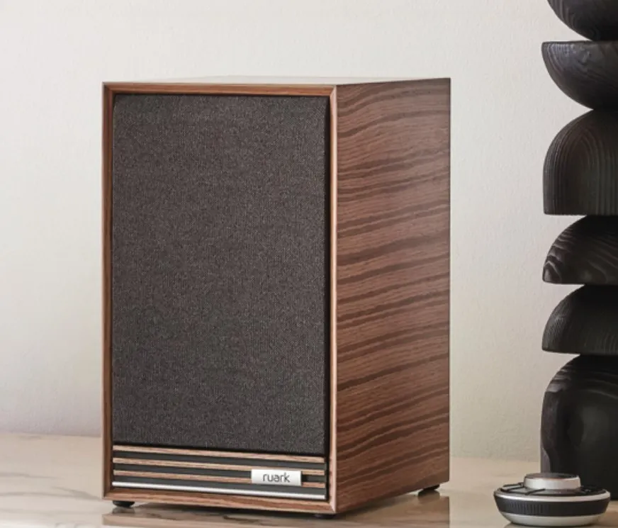 Полочная акустика Ruark Audio Sabre-R Fused Walnut
